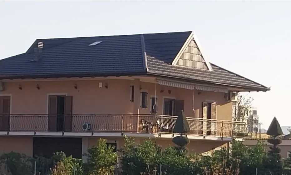 Rikonstruksion çatie para punimeve